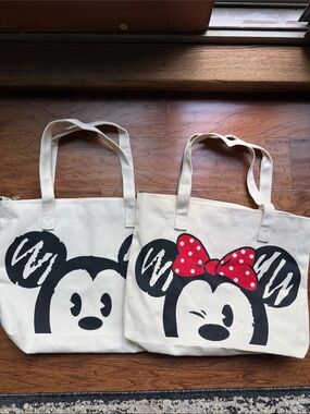 Canvas Minnie & Mickey Mouse Print Tote Bag in Cream and Red